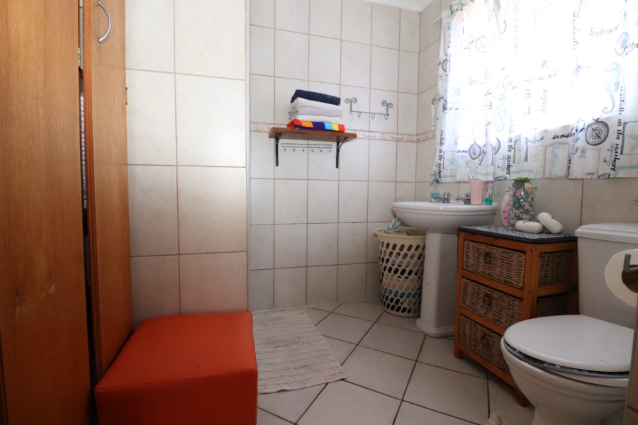 To Let 3 Bedroom Property for Rent in La Hoff North West